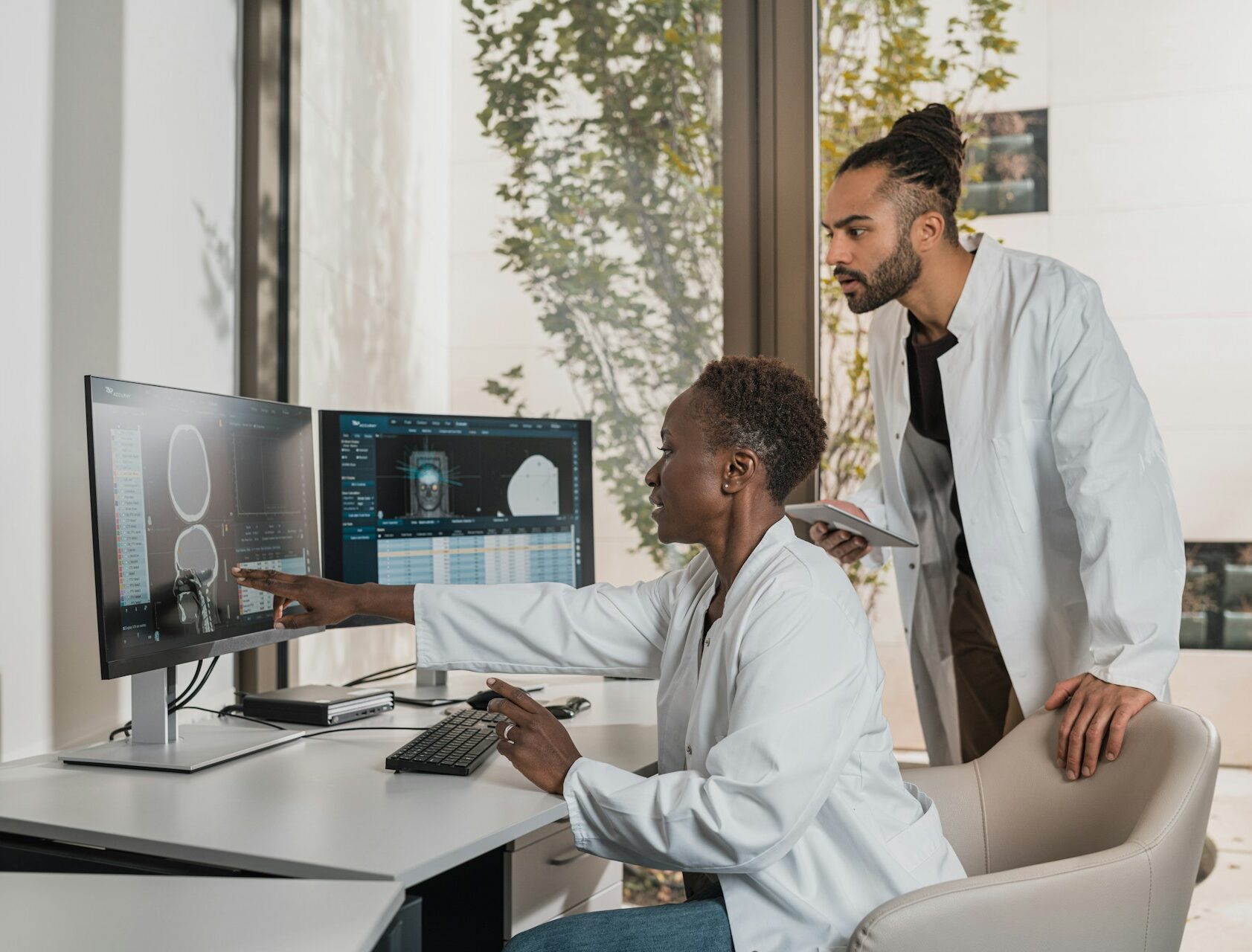 Doctors sharing best practices